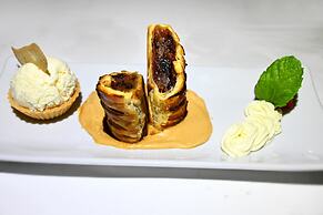 Kokomo Resort Gili Gede