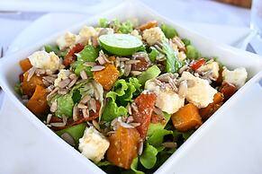 Kokomo Resort Gili Gede