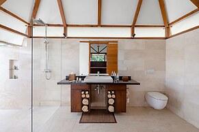 Kokomo Resort Gili Gede