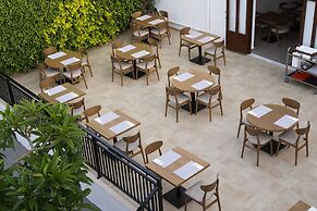 Malia Holidays Hotel