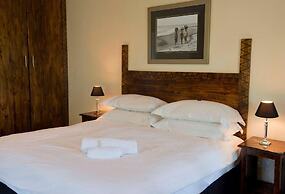 Woodlands Guest Lodge