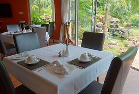 Woodlands Guest Lodge