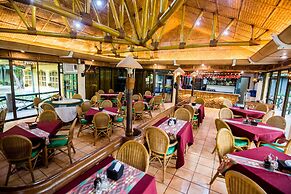 Family Country Hotel & Convention Center