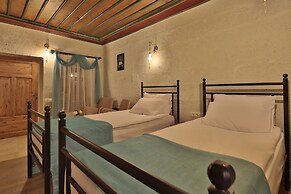 Jacob's Cave Suites