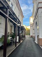 La Strada Boutique Villa