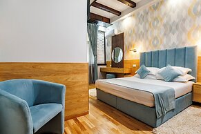 La Strada Boutique Villa