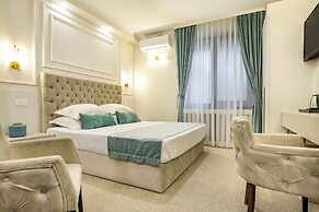 La Strada Boutique Villa
