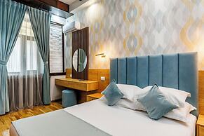 La Strada Boutique Villa