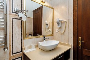 La Strada Boutique Villa