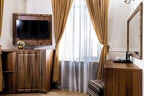 La Strada Boutique Villa