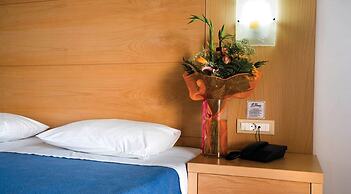 Pefki Islands Resort