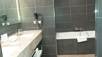 Radisson Blu Hotel, Abidjan Airport