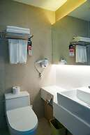 Travelodge Dongdaemun Hotel