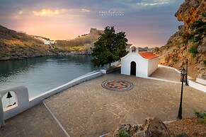 Celestial Lindos suites