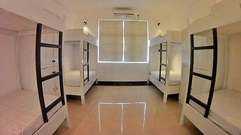 Clock Inn Dehiwala - Hostel