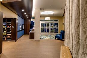 Hampton Inn & Suites Los Angeles - Glendale