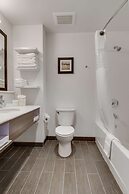 Hampton Inn & Suites Los Angeles - Glendale