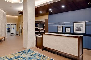 Hampton Inn & Suites Los Angeles - Glendale