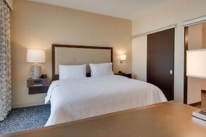Hampton Inn & Suites Los Angeles - Glendale