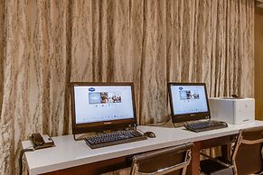 Hampton Inn & Suites Los Angeles - Glendale