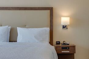 Hampton Inn & Suites Los Angeles - Glendale