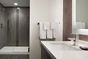 Embassy Suites by Hilton Charlotte Uptown 