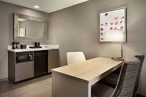 Embassy Suites by Hilton Charlotte Uptown 
