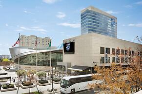 Embassy Suites by Hilton Charlotte Uptown 