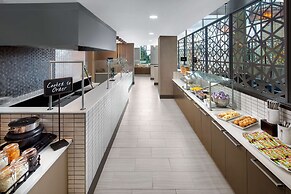 Embassy Suites by Hilton Charlotte Uptown 