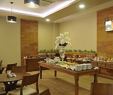 Hotel Maestro Premium Cascavel