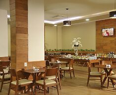 Hotel Maestro Premium Cascavel