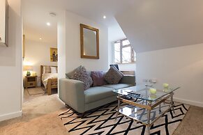 Hamble Retreat House and Luxury Studios