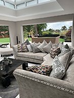 Hamble Retreat House and Luxury Studios