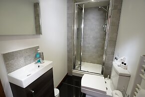 Hamble Retreat House and Luxury Studios