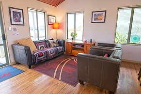 Omau Settlers Lodge Motel