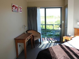 Omau Settlers Lodge Motel