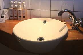 Omau Settlers Lodge Motel