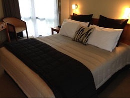 Omau Settlers Lodge Motel