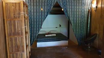 Adeng-Adeng Bungalows