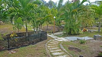 Adeng-Adeng Bungalows