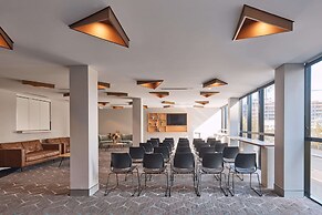 Rydges Perth Kings Square