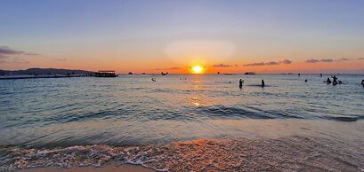 BLUE OCEAN BOUTIQUE HOTEL (Boracay Island, Philippines)