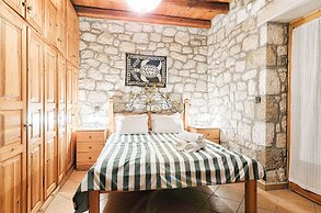 Joanna's Stone Villas