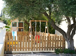 Mirsini Studios & Apartments