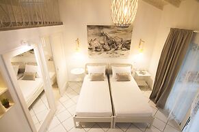 Mirsini Studios & Apartments