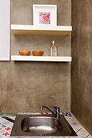 Mirsini Studios & Apartments