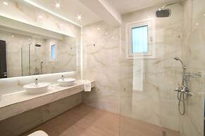 Mirsini Studios & Apartments