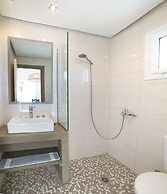 Mirsini Studios & Apartments