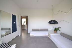 Mirsini Studios & Apartments