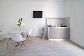 Mirsini Studios & Apartments